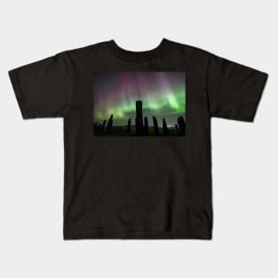 Callanish standing stones and Aurora Kids T-Shirt